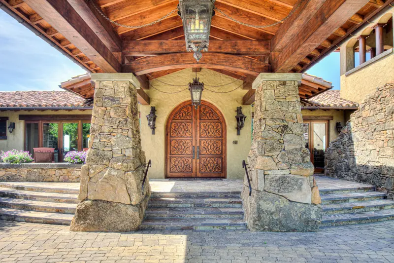 Craftsman home exterior — listing photography Bend Oregon